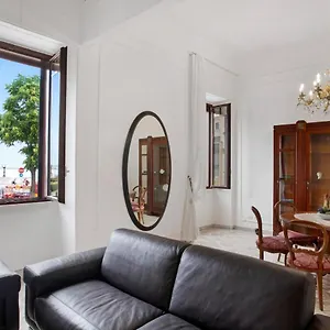 Casa Cinzia Lungomare Exclusive Flat , Bari Włochy
